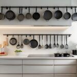 Sådan skaber du orden i køkkenet med praktiske bøjlestativer til hjemmet